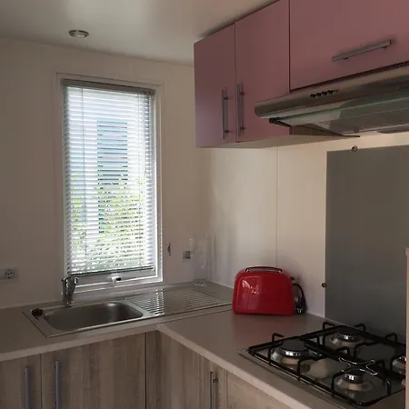 Edy פארק נופש 2*